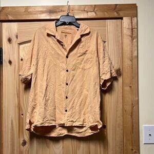 Tommy Bahama Orange Peach Casual Button Down Silk Shirt Large Textured Hawaiian